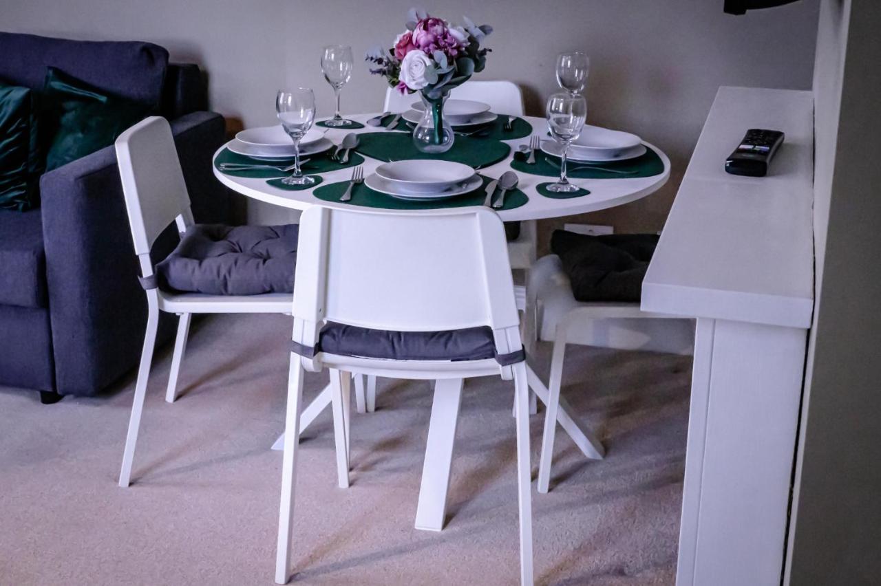 Lord Street - 2 Beautiful Apartments - Sleep Up To 14 Guests - By Rework Accommodation Τσέστερ Εξωτερικό φωτογραφία