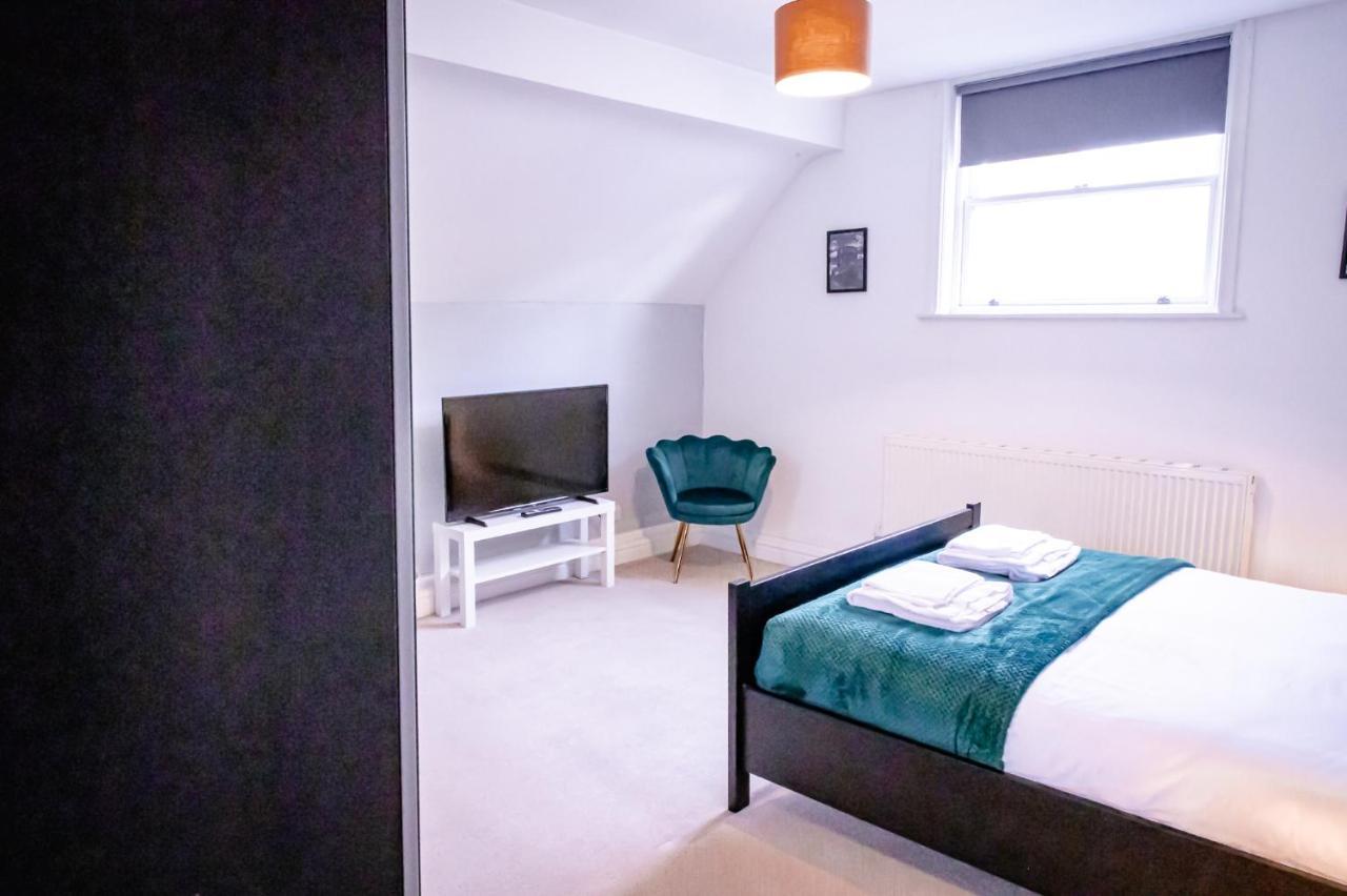 Lord Street - 2 Beautiful Apartments - Sleep Up To 14 Guests - By Rework Accommodation Τσέστερ Εξωτερικό φωτογραφία