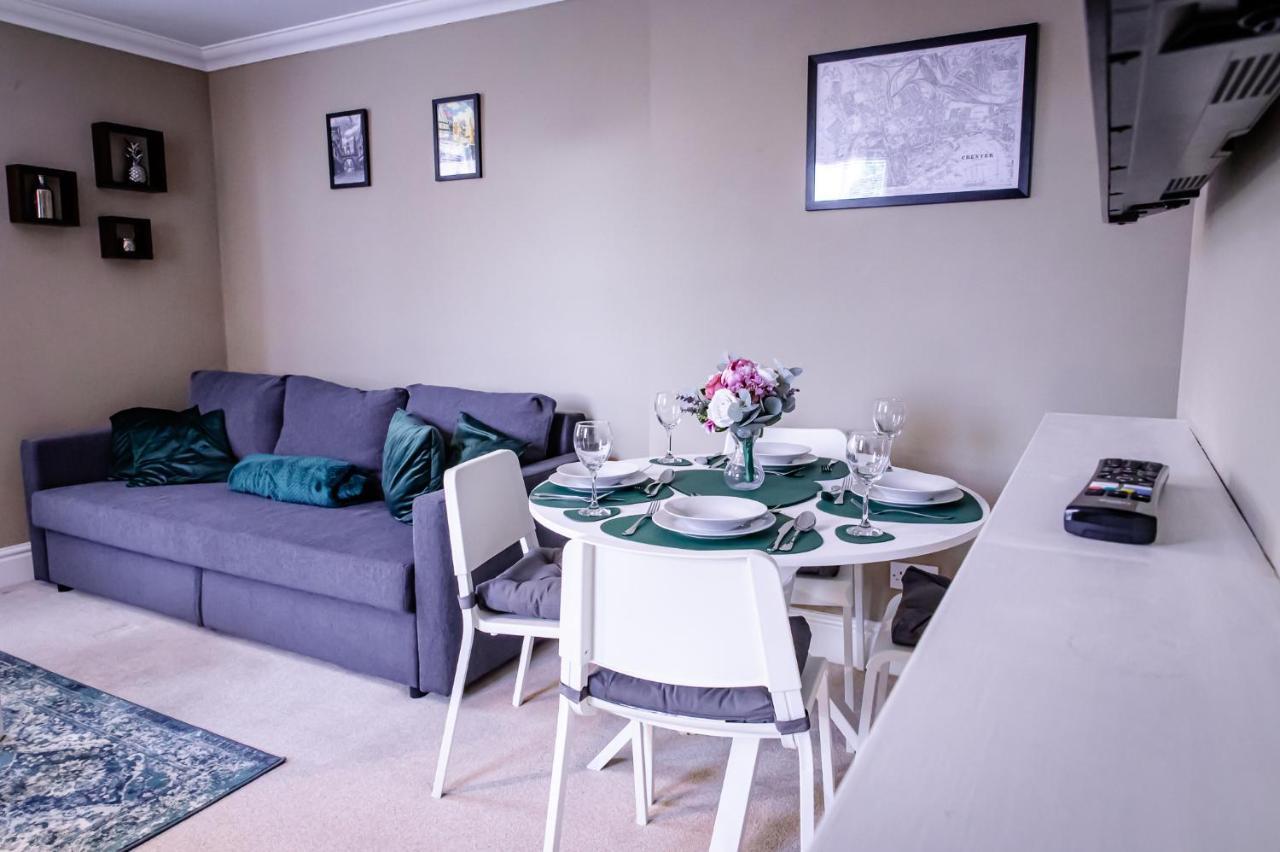 Lord Street - 2 Beautiful Apartments - Sleep Up To 14 Guests - By Rework Accommodation Τσέστερ Εξωτερικό φωτογραφία