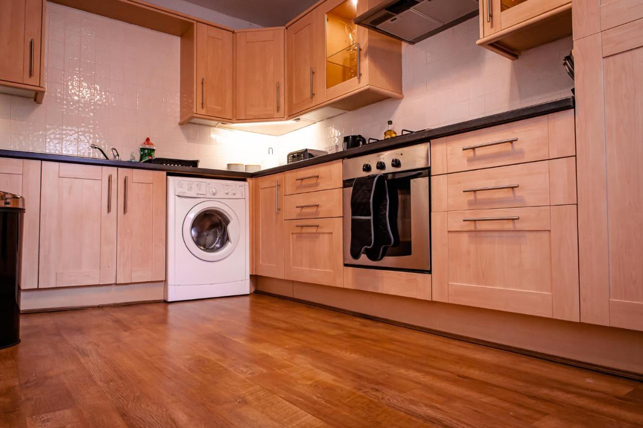 Lord Street - 2 Beautiful Apartments - Sleep Up To 14 Guests - By Rework Accommodation Τσέστερ Εξωτερικό φωτογραφία