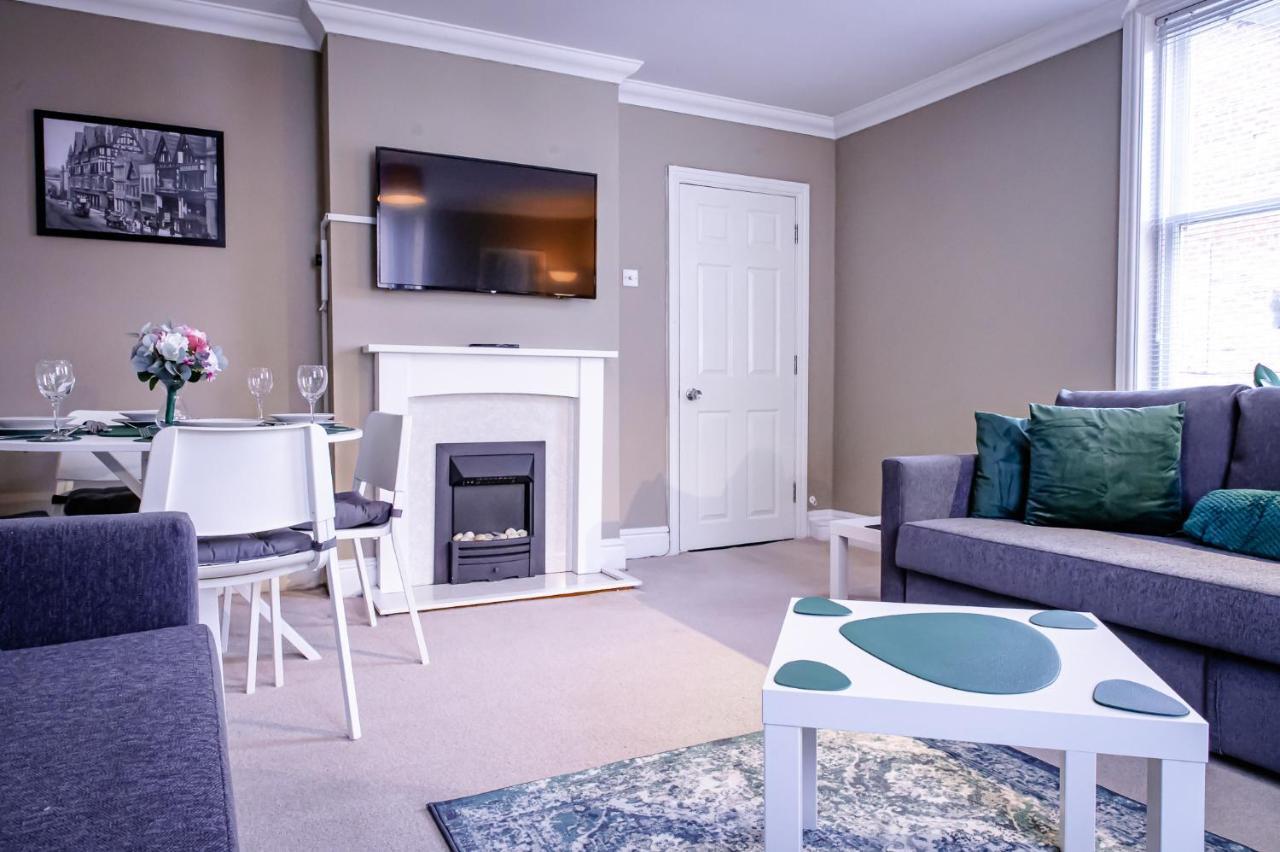 Lord Street - 2 Beautiful Apartments - Sleep Up To 14 Guests - By Rework Accommodation Τσέστερ Εξωτερικό φωτογραφία