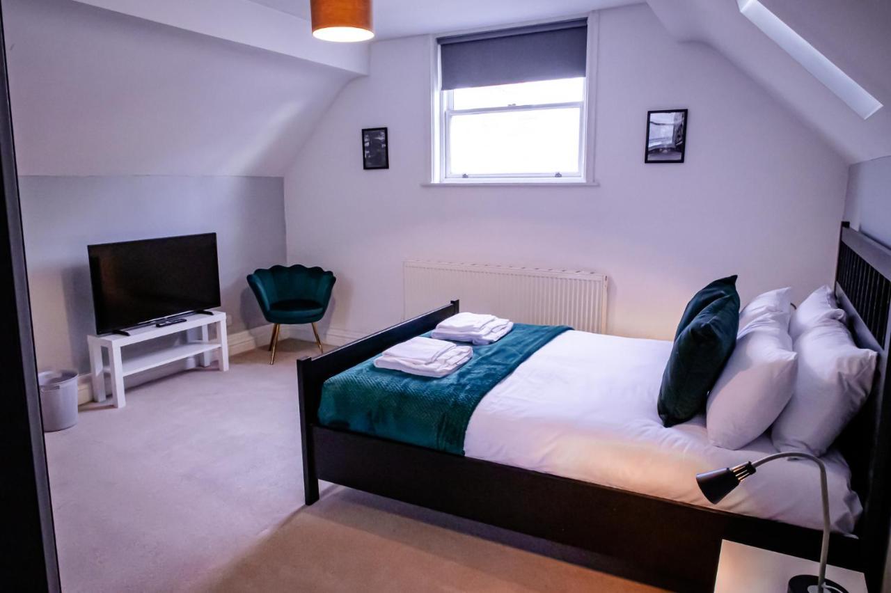 Lord Street - 2 Beautiful Apartments - Sleep Up To 14 Guests - By Rework Accommodation Τσέστερ Εξωτερικό φωτογραφία