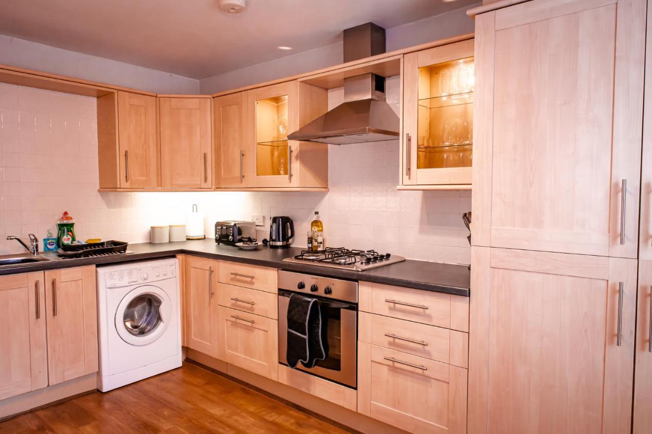 Lord Street - 2 Beautiful Apartments - Sleep Up To 14 Guests - By Rework Accommodation Τσέστερ Εξωτερικό φωτογραφία