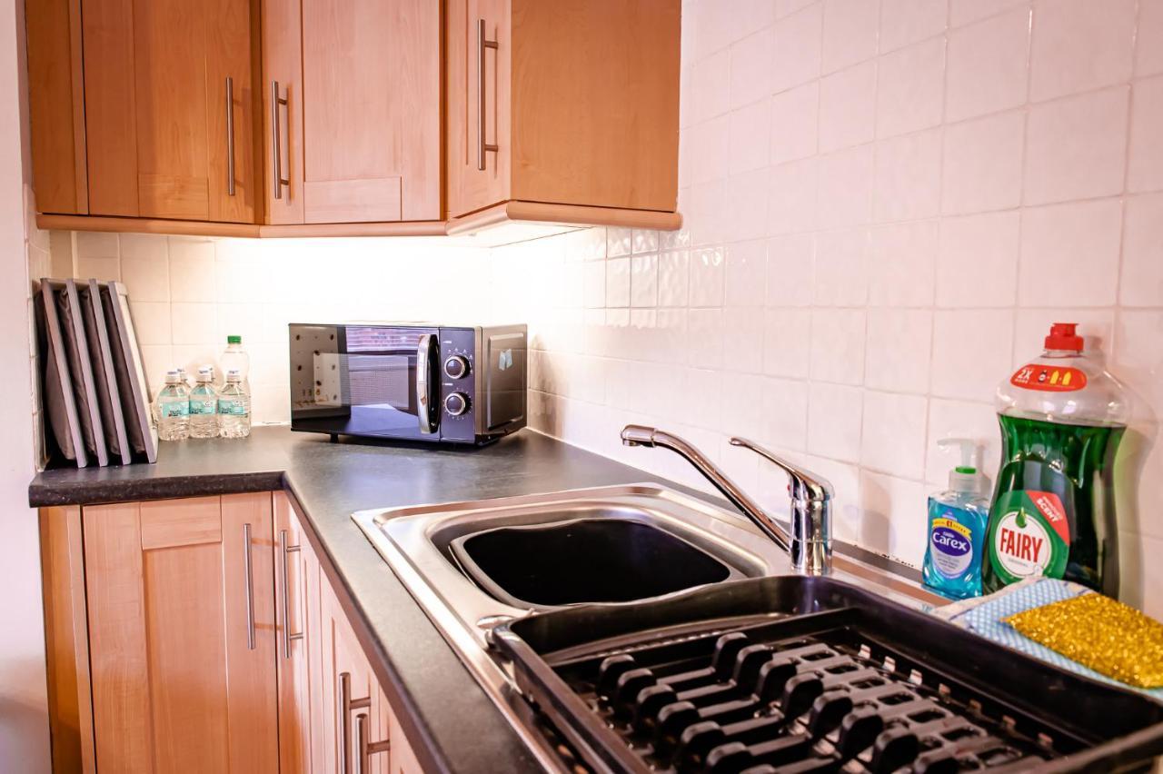 Lord Street - 2 Beautiful Apartments - Sleep Up To 14 Guests - By Rework Accommodation Τσέστερ Εξωτερικό φωτογραφία