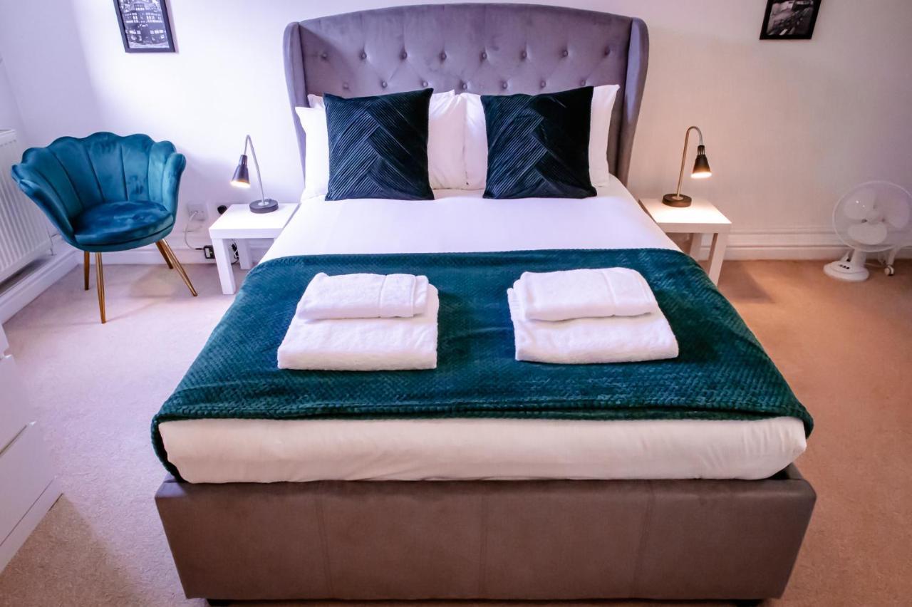 Lord Street - 2 Beautiful Apartments - Sleep Up To 14 Guests - By Rework Accommodation Τσέστερ Εξωτερικό φωτογραφία