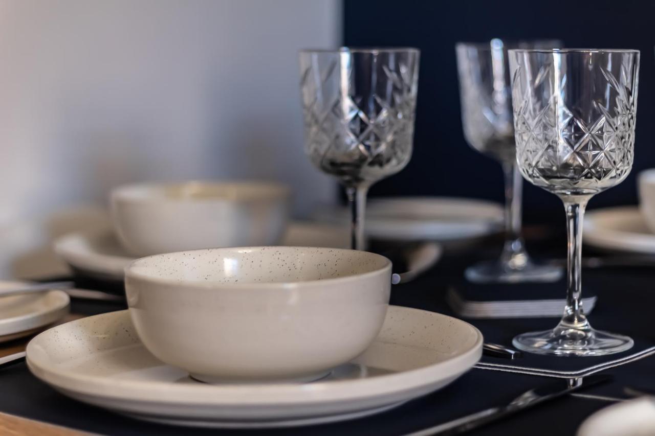 Lord Street - 2 Beautiful Apartments - Sleep Up To 14 Guests - By Rework Accommodation Τσέστερ Εξωτερικό φωτογραφία