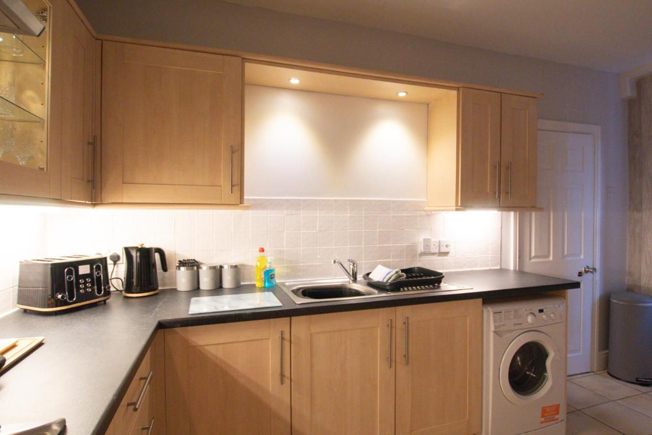 Lord Street - 2 Beautiful Apartments - Sleep Up To 14 Guests - By Rework Accommodation Τσέστερ Εξωτερικό φωτογραφία